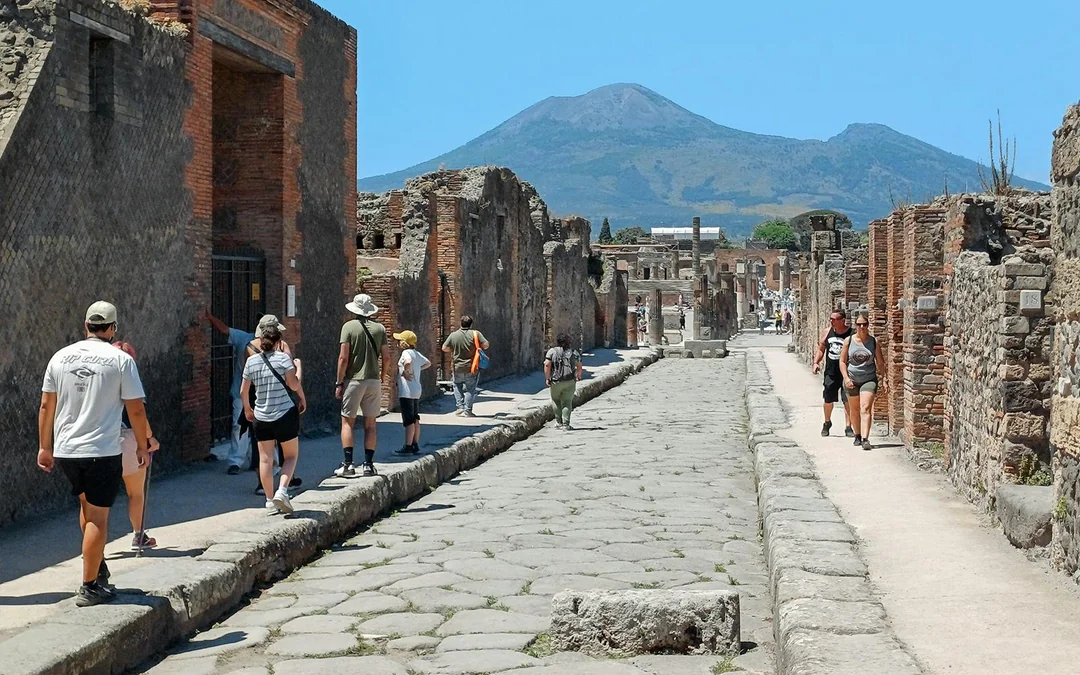 From Rome: Pompeii Entry Tickets & Sorrento Day Trip Image 2