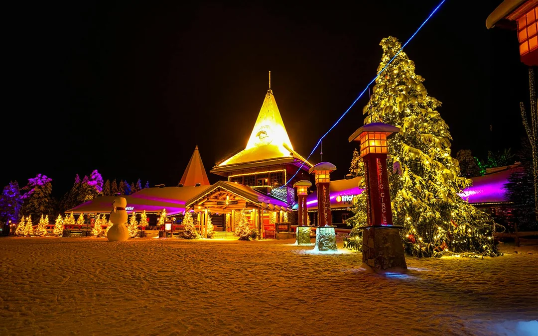 From Rovaniemi: Santa Claus Village Guided Tour Image 8