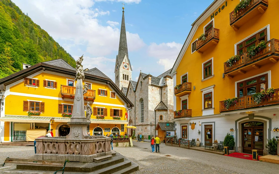 From Salzburg: Hallstatt Day Trip by Bus Image 3