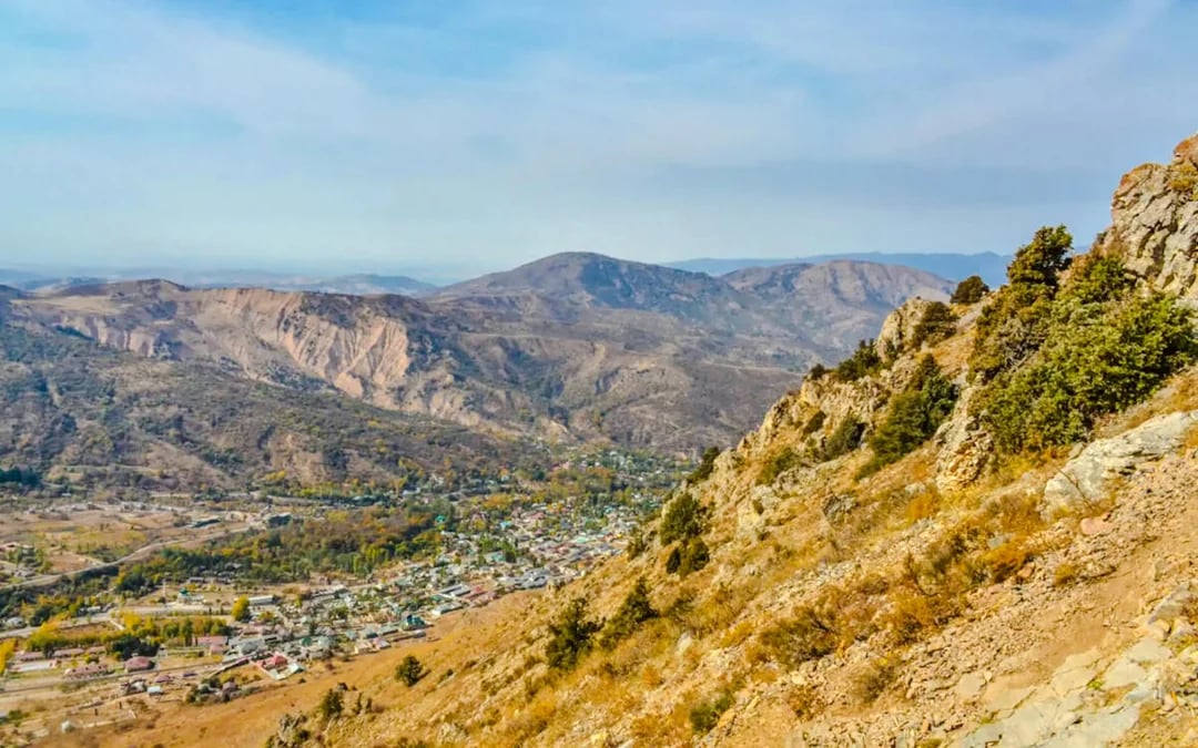 From Samarkand: Hazrati Sultan Peak Summit Trek with Gilon & Kul Village Stays Image 2