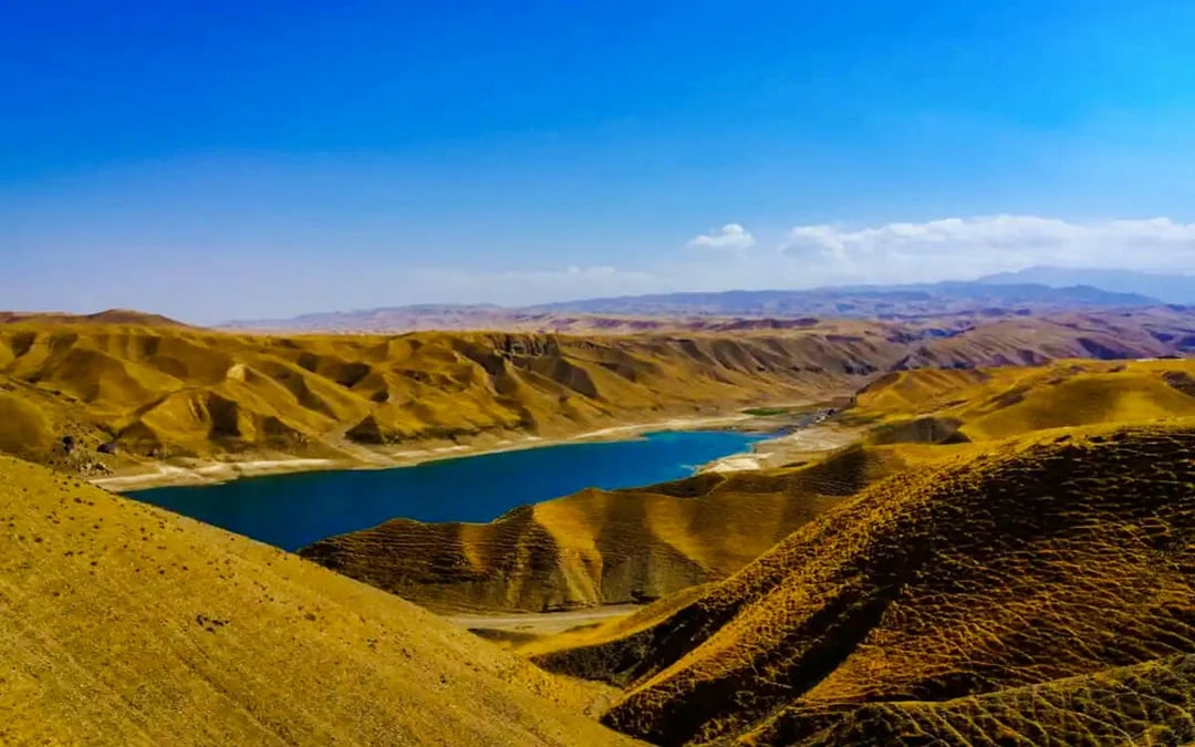 From Samarkand: Takhtakaracha Pass, Hisorak Reservoir & Plateau of Demons Tour with Boat Cruise Image 3