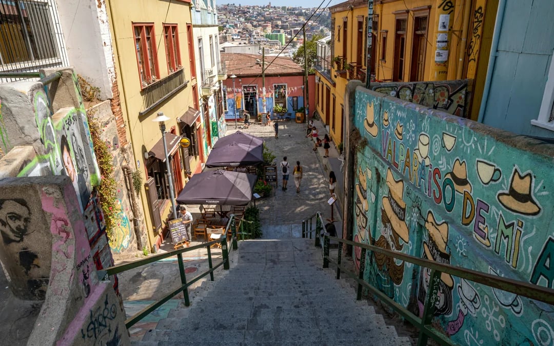 From Santiago: Vineyard, Valparaíso, Neruda Museum and Viña del Mar Tour Image 3