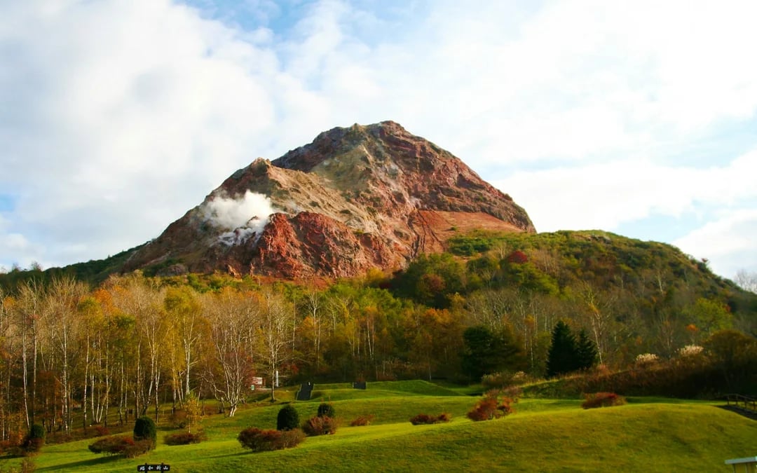 From Sapporo: Noboribetsu Hell Valley, Cape Chikyu & Lake Toya Day Trip Image 4