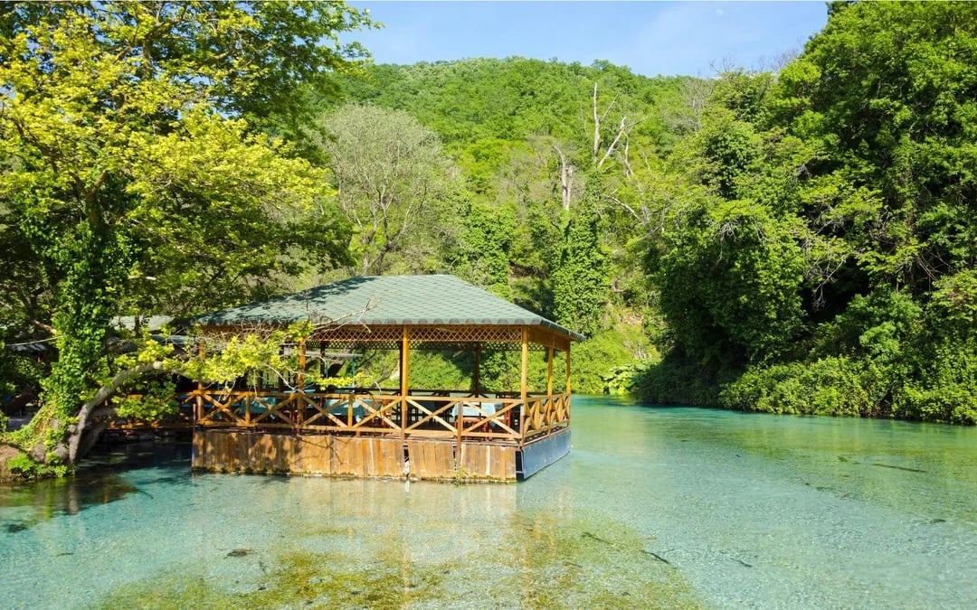 From Saranda or Ksamil: Blue Eye Spring & Lekursi Castle Guided Sunset Tour Image 5
