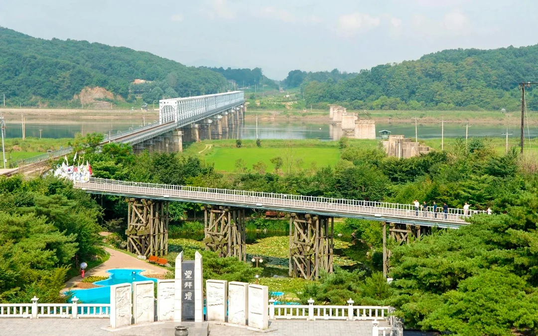 From Seoul: DMZ Half-Day Guided Tour with Round Trip Transfers Image 4