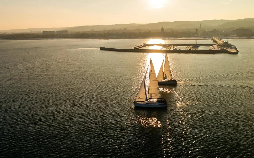 From Sopot: Sunset Cruise from the Pier with Prosecco Image 4