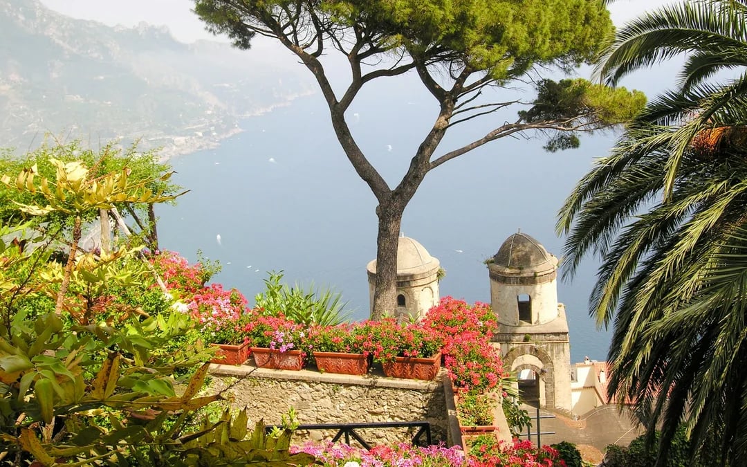 From Sorrento: Amalfi Coast Small-Group Minivan Tour to Positano, Amalfi and Ravello Image 1