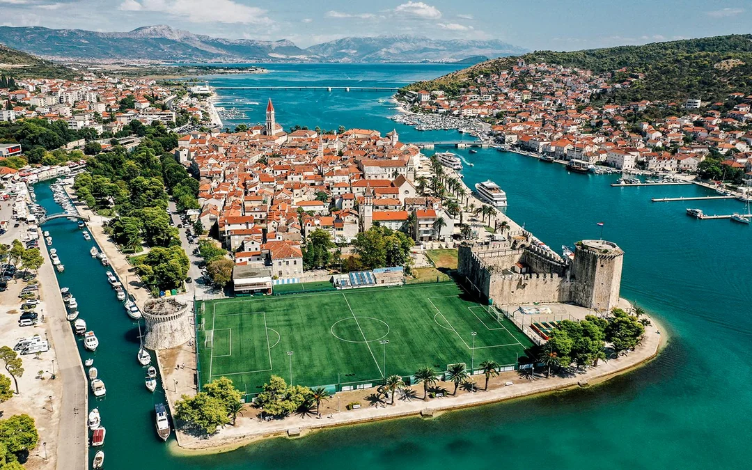 From Split: Blue Lagoon & 3 Islands Speedboat Tour Image 5