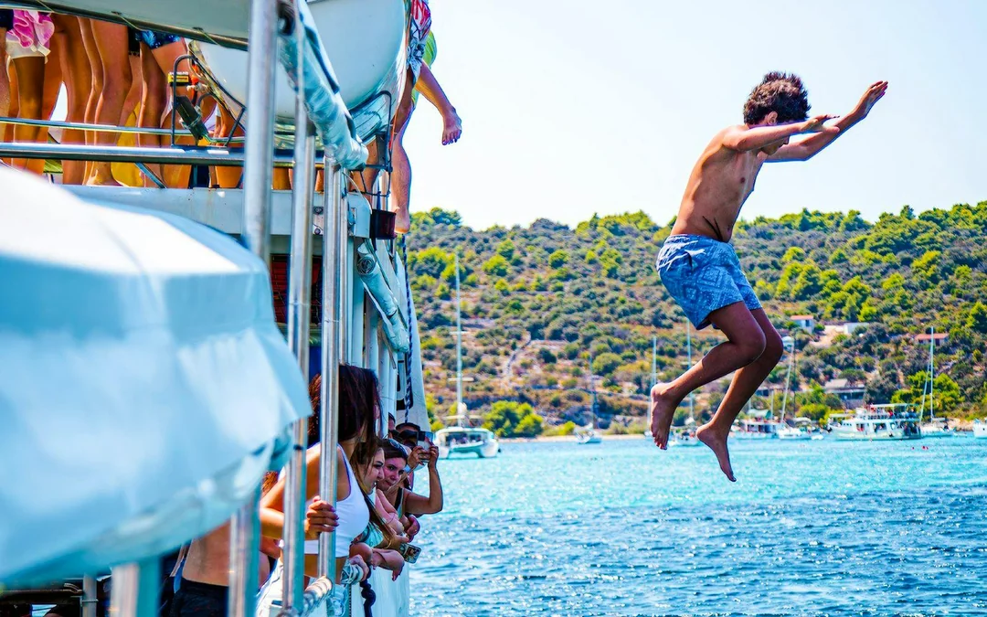 From Split: Blue Lagoon, Ciovo & Solta Boat Tour with Lunch & Drinks Image 2