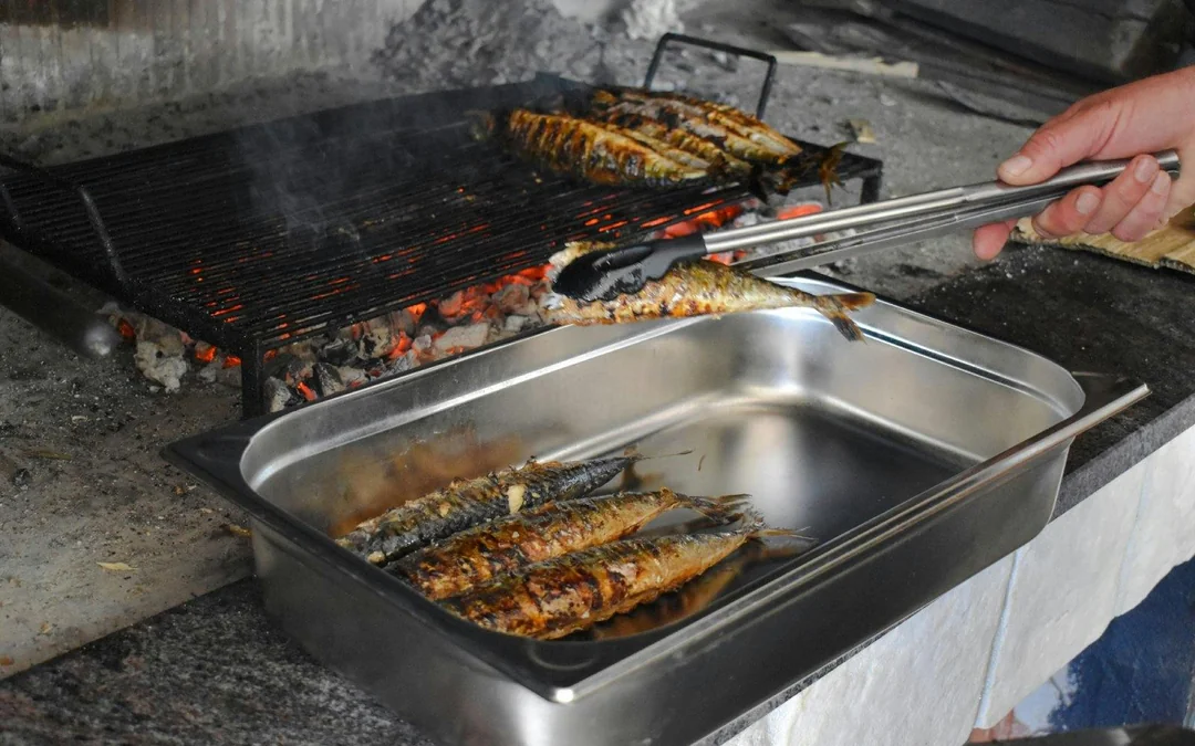 From Split: Blue Lagoon, Ciovo & Solta Boat Tour with Lunch & Drinks Image 5