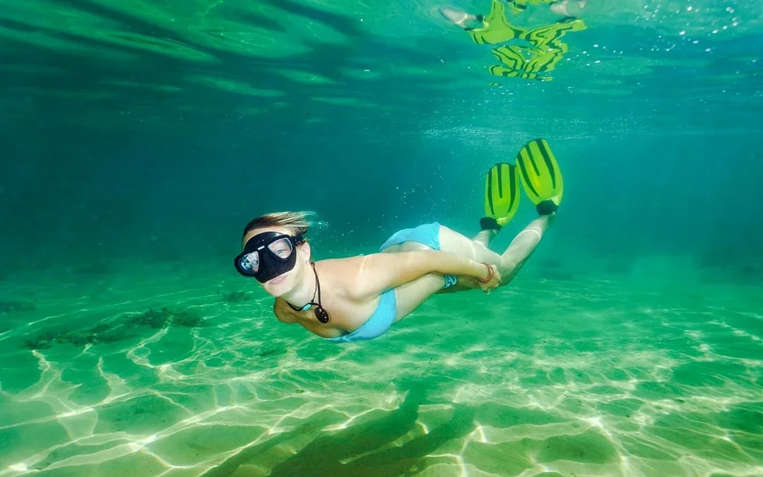 From Split: Blue Lagoon, Duga Bay & Trogir Boat Tour with Snorkeling Image 7