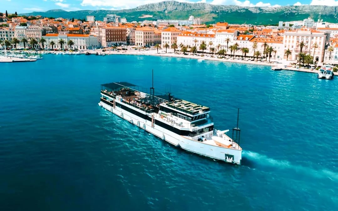From Split: Blue Lagoon Yacht Party with Swim Stop, DJs & Nightclub Entry Image 2