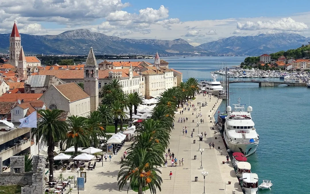 From Split: Guided Tour of Klis Fortress and Trogir Old Town with Panoramic Photo Stop and Transfers Image 5