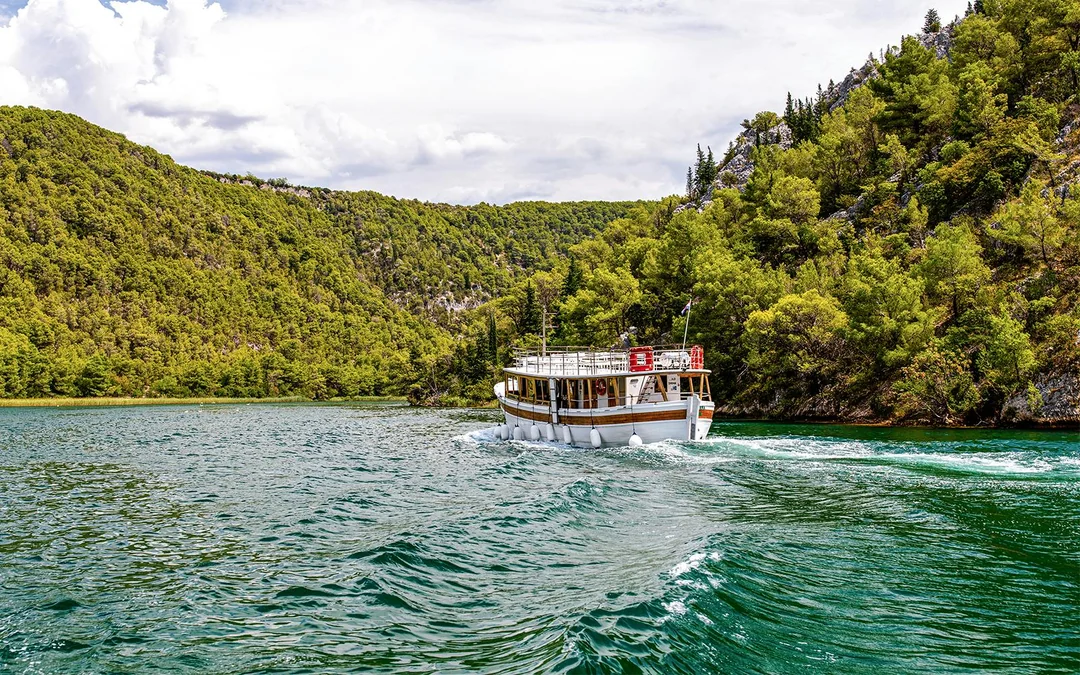 From Split: Krka Waterfalls, Lake Cruise & Skradin Old Town Tour Image 2