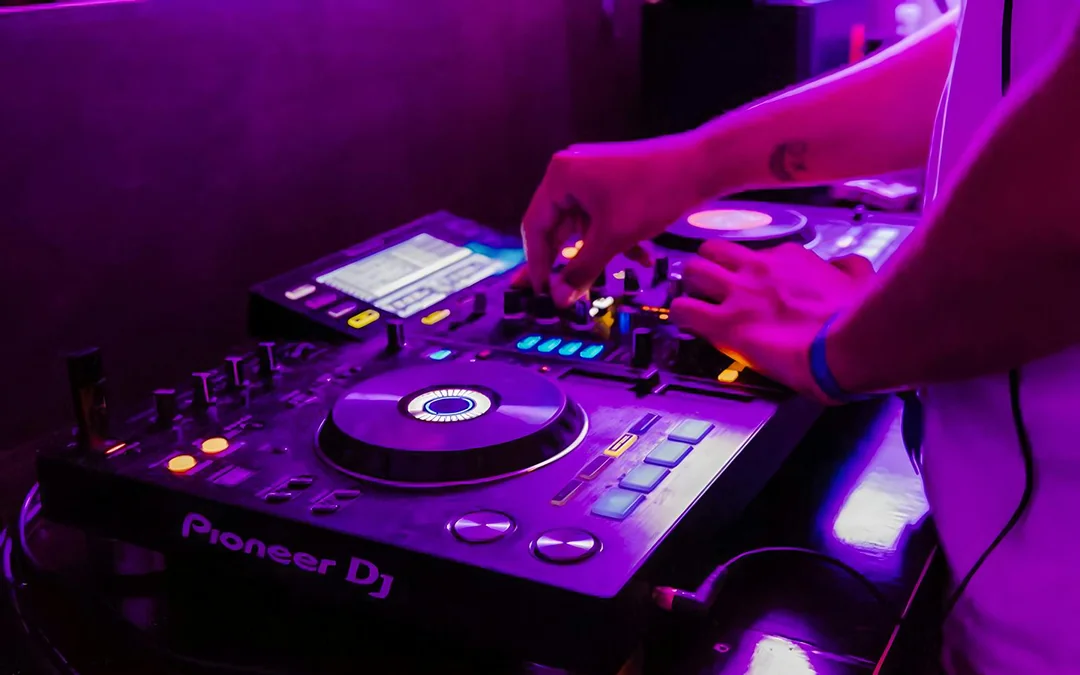 From Split: Night Boat Party with Free Shots, DJ and After Party Image 5