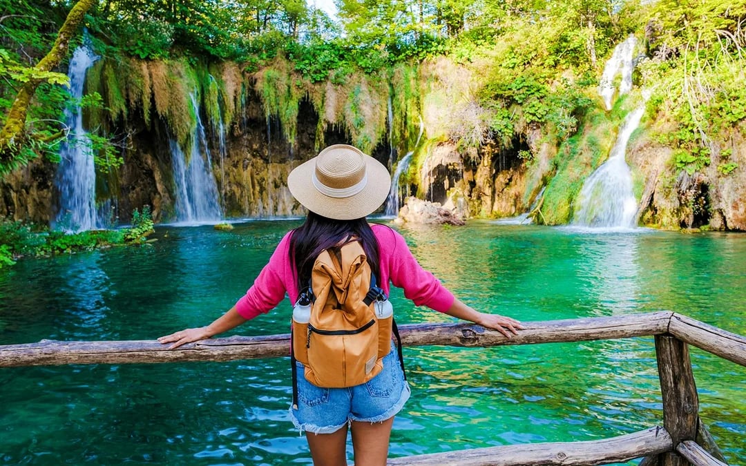From Split or Trogir: Plitvice Lakes Guided Day Trip with Zagreb Transfer Image 9