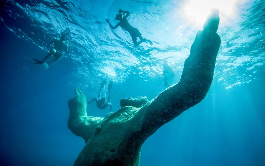 From Split: Underwater Museum Boat Tour with Beach Resort & Aqua Park Access Image 2