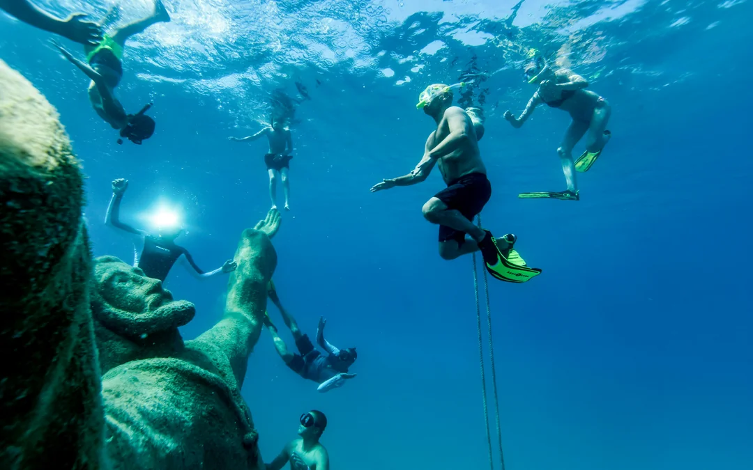 From Split: Underwater Museum Boat Tour with Beach Resort & Aqua Park Access Image 3