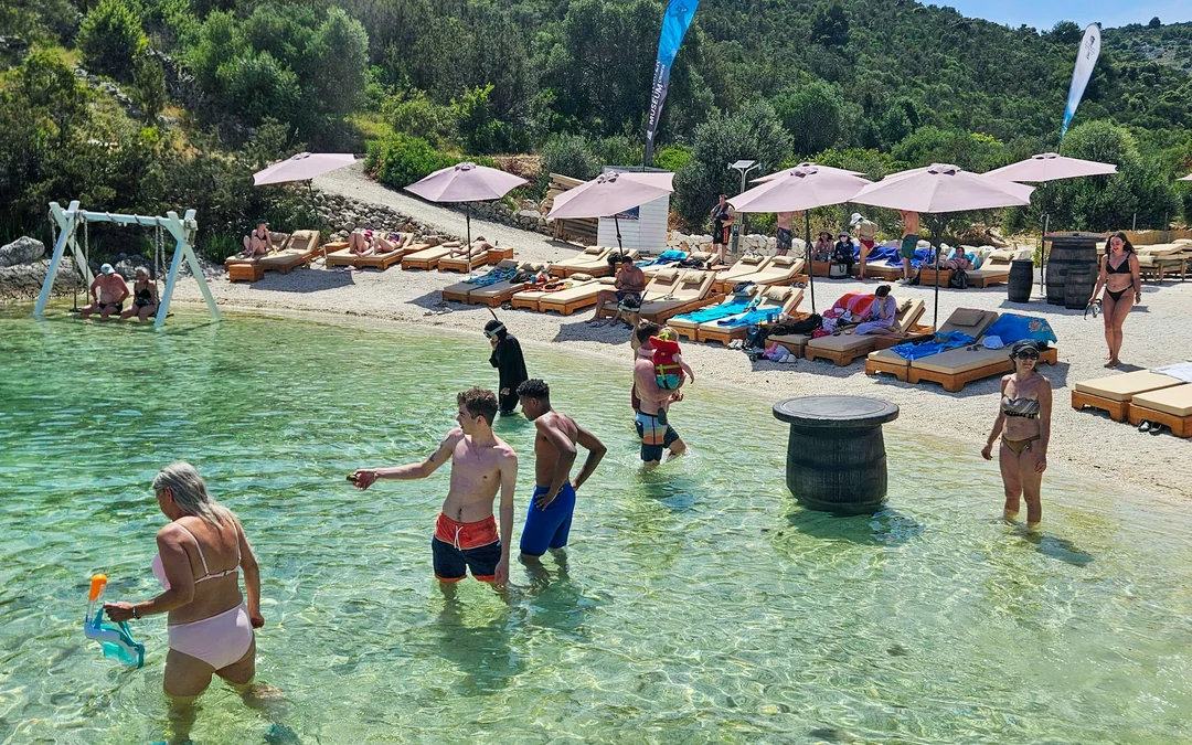 From Split: Underwater Museum Boat Tour with Beach Resort & Aqua Park Access Image 4