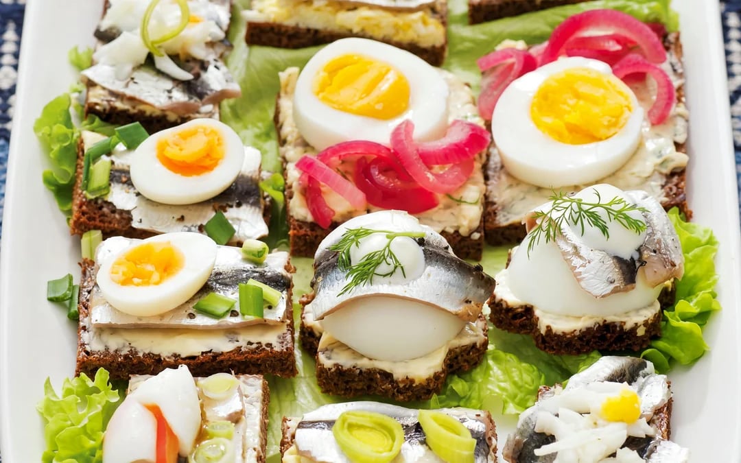 From Tallinn: Estonian Food and Drinks Tour with Local History Image 9
