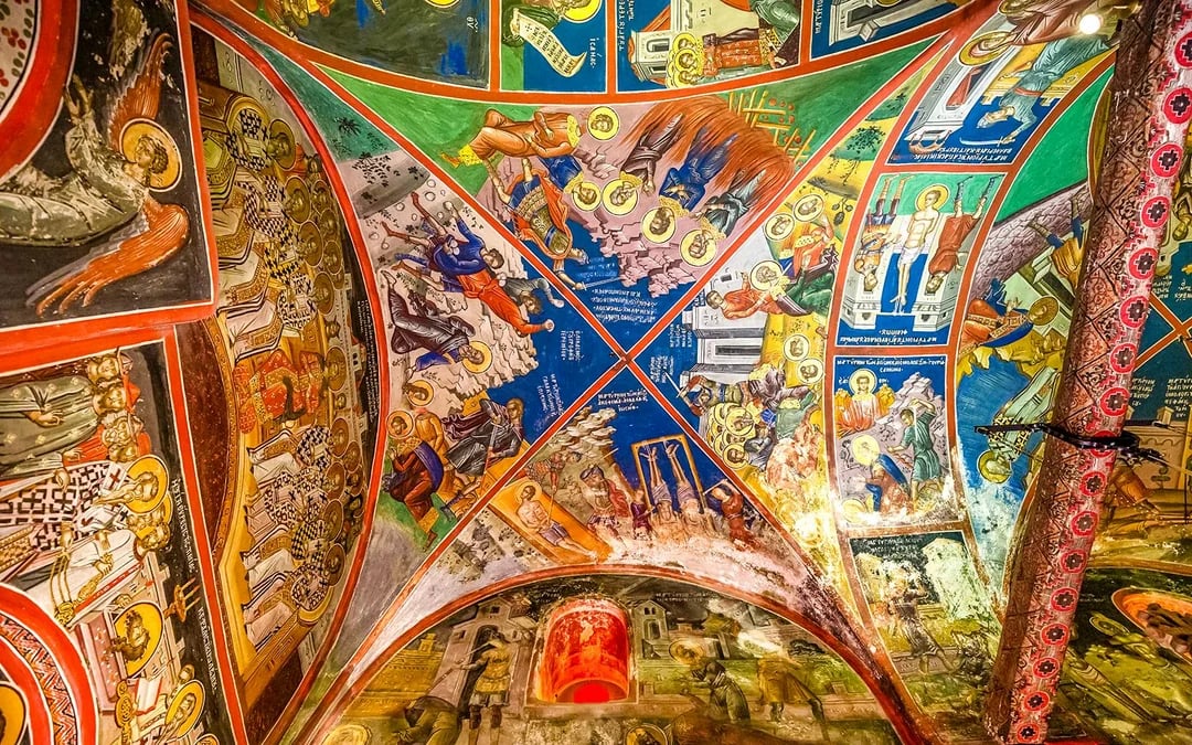 From Thessaloniki: Meteora Monasteries & Caves Full-Day Trip Image 7