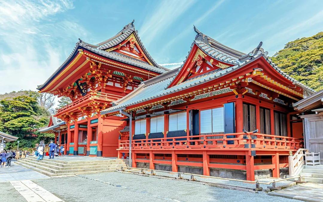 From Tokyo: Kamakura & Hasedera Day Trip with Kotoku In Temple, Enoshima, Enoden Train, & More Image 3
