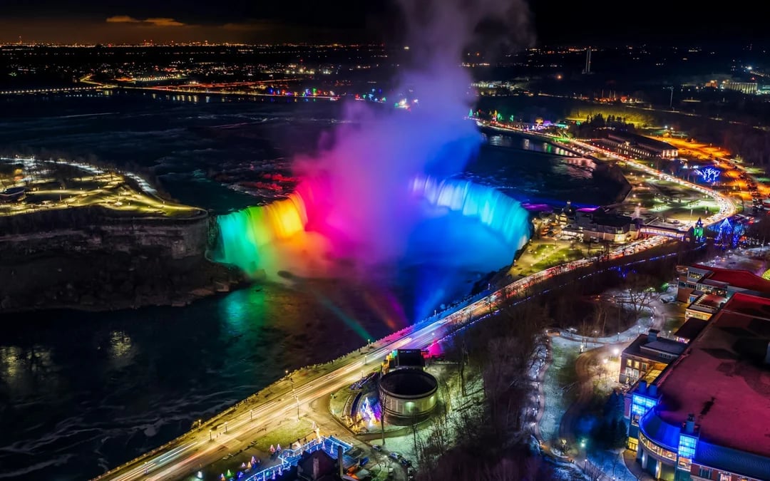 From Toronto: Niagara Falls Private Tour with Maple Syrup Tasting Image 1