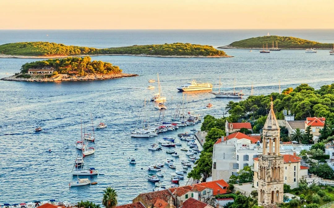 From Trogir: Hvar & 3 Islands Full-Day Boat Cruise with Lunch and Drinks Image 2