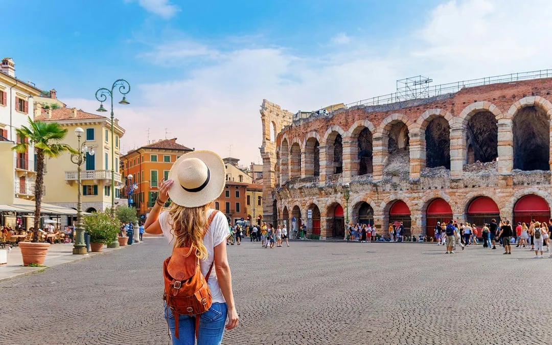 From Venice: Verona and Sirmione Day Trip with Private Lake Garda Boat Cruise Image 2