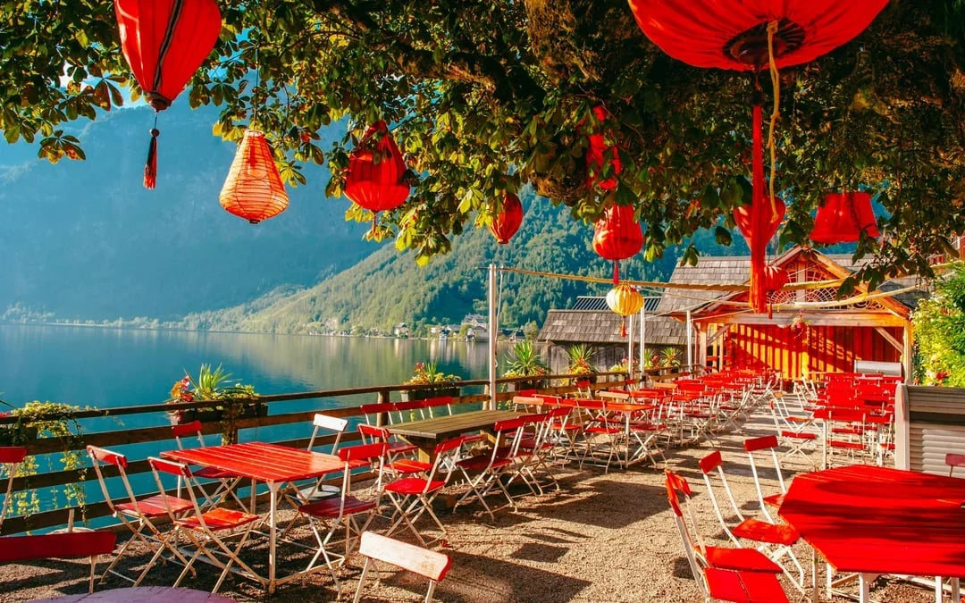 From Vienna: Hallstatt & Alpine Peaks Day Trip with Skywalk Lift Image 11
