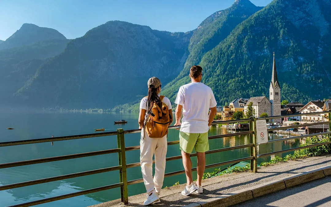 From Vienna: Hallstatt & Salzburg Day Trip Image 2