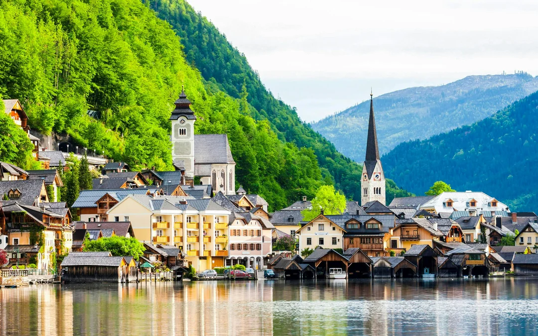From Vienna: Hallstatt, Salzburg, Alps & Lakes Day Trip
 Image 4