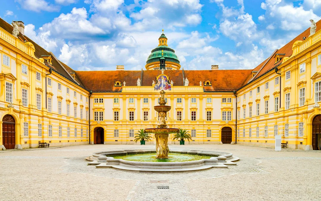 From Vienna: Wachau, Melk Abbey & Danube Valley Day Trip
Image 2