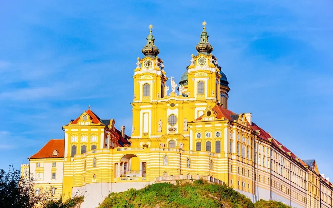 From Vienna: Wachau, Melk Abbey & Danube Valley Day Trip
 Image 7