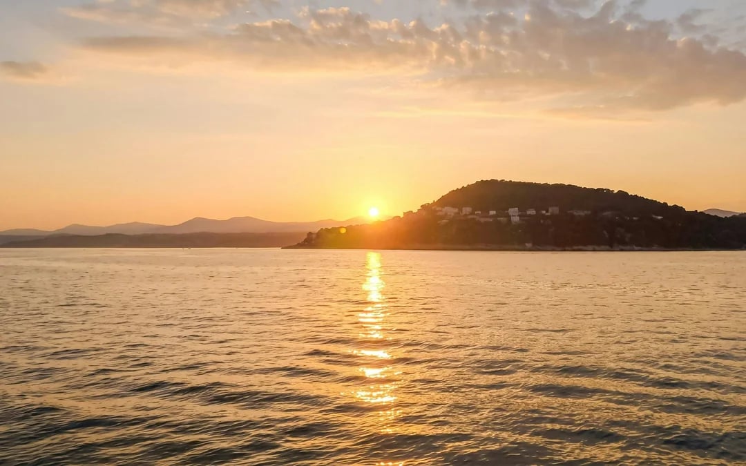 From Villefranche: Sunset Cruise around Saint-Jean-Cap-Ferrat Image 7