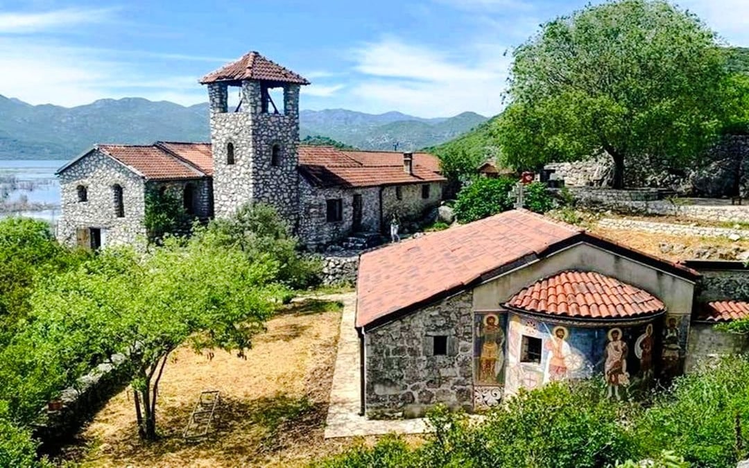 From Virpazar: Lake Skadar Guided Boat Tour & Kom Monastery with Drinks Image 3