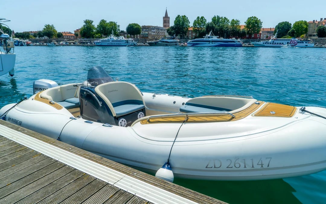 From Zadar: Guided Speedboat Cruise with Local Food, Wine Tasting & Snorkeling Image 1