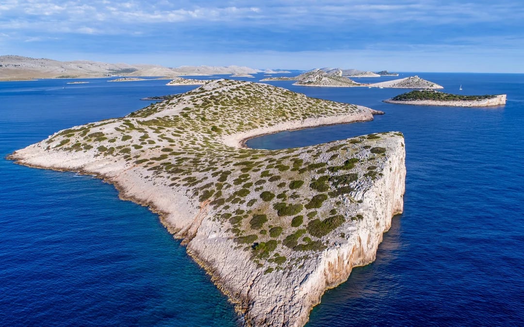 From Zadar: Kornati & Telašćica Boat Tour with Meals, Drinks & Snorkeling Image 8
