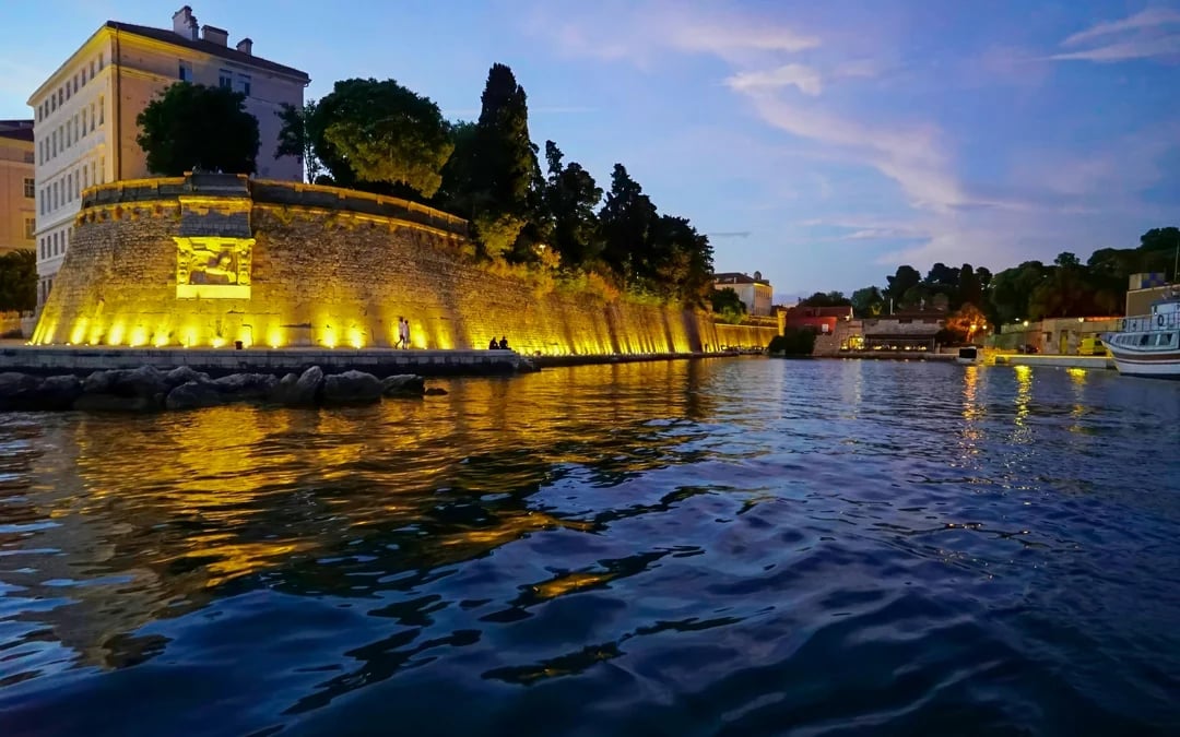 From Zadar: Sunset Speedboat Cruise with Unlimited Sparkling Wine Image 4