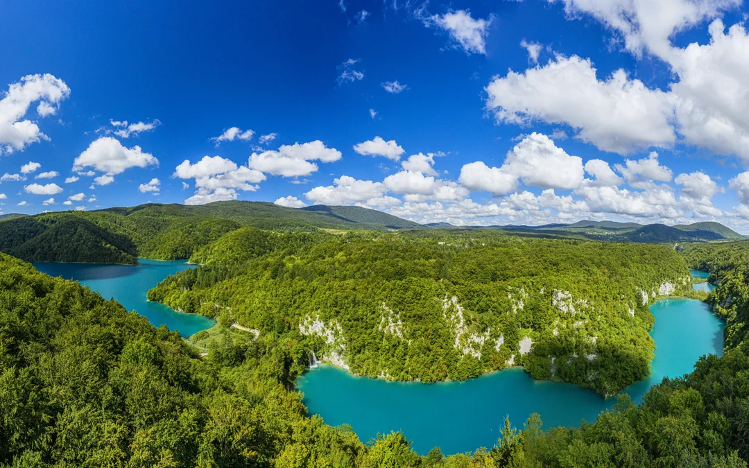 From Zagreb: Full-Day Trip to Plitvice Lakes National Park and Rastoke Village Image 3