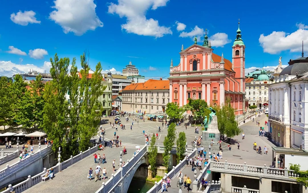From Zagreb: Ljubljana, Lake Bled & Bled Castle Small Group Guided Tour Image 2