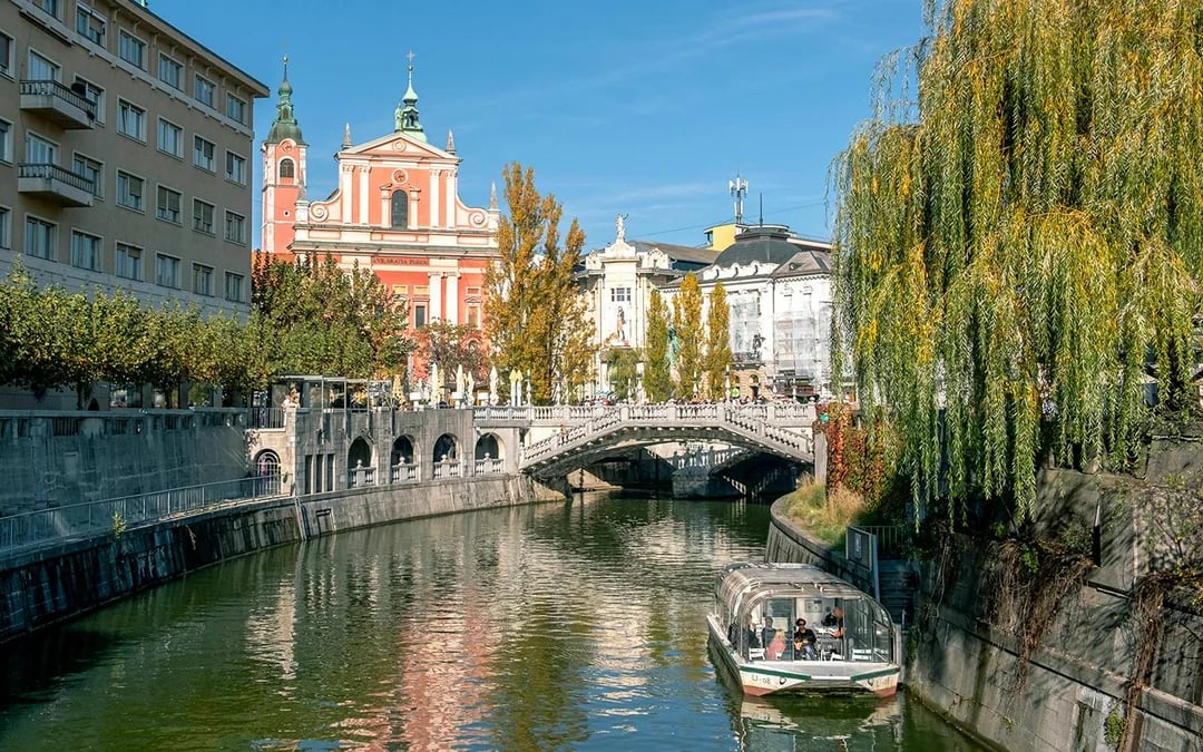 From Zagreb: Ljubljana, Lake Bled & Bled Castle Small Group Guided Tour Image 11