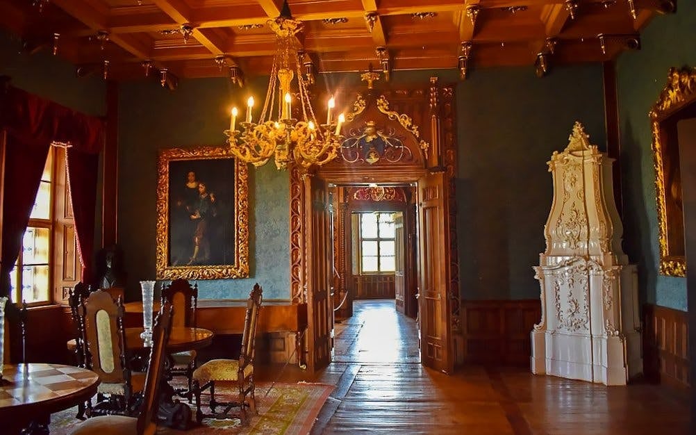 From Zagreb: Trakoscan Castle & Varazdin Guided Day Trip with Walking Tour
 Image 6