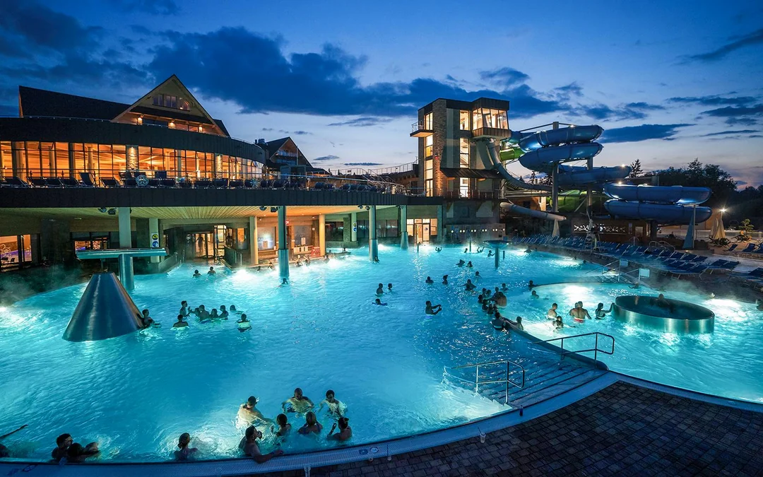 From Zakopane: Snowmobile/Quad Bike Ride, Chocholow Thermal Baths & Transfers Image 4