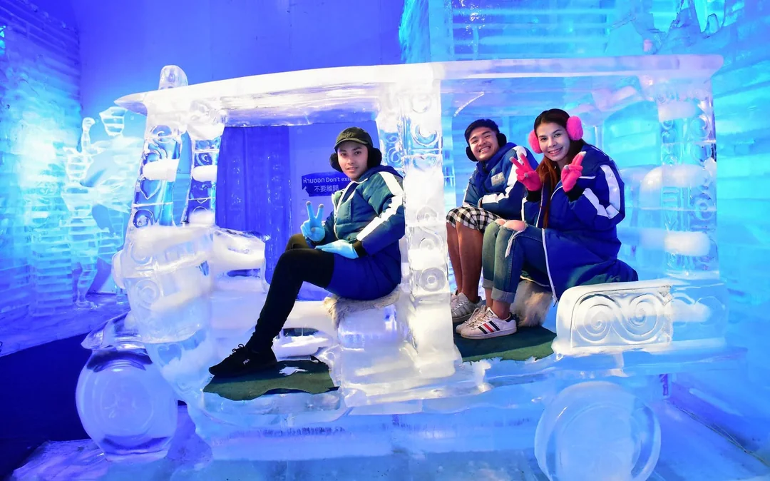 FROST Magical Ice of Siam Ticket with Free Soft Drink Image 4