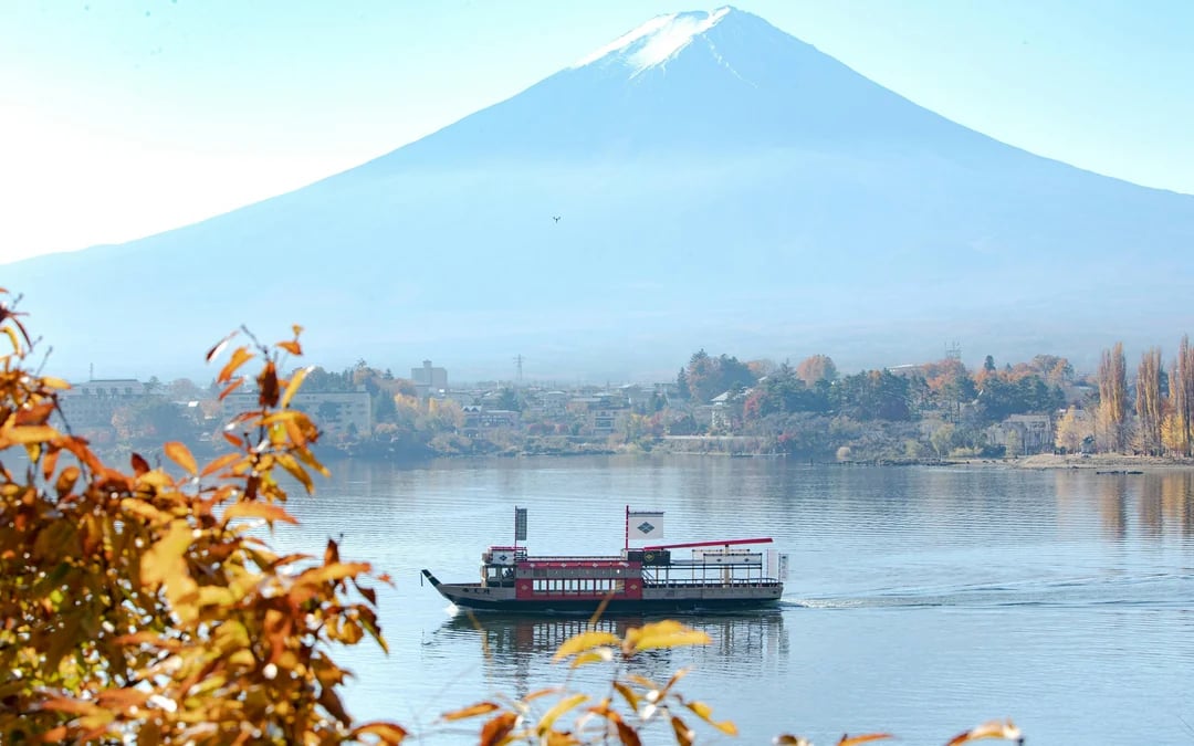 Fugaku Wind Cave Admission with Lake Kawaguchi “Appare” Cruise Ticket Image 8