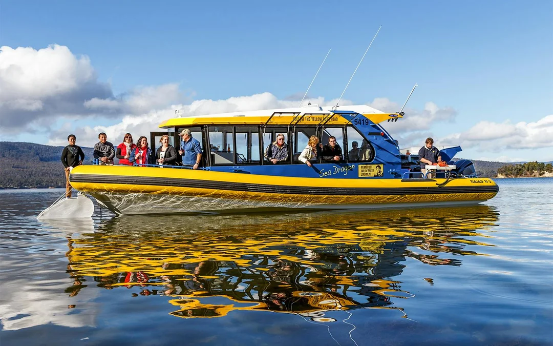 Full-Day Guided Cruise Tour in Tasmania with Seafood Lunch Image 2