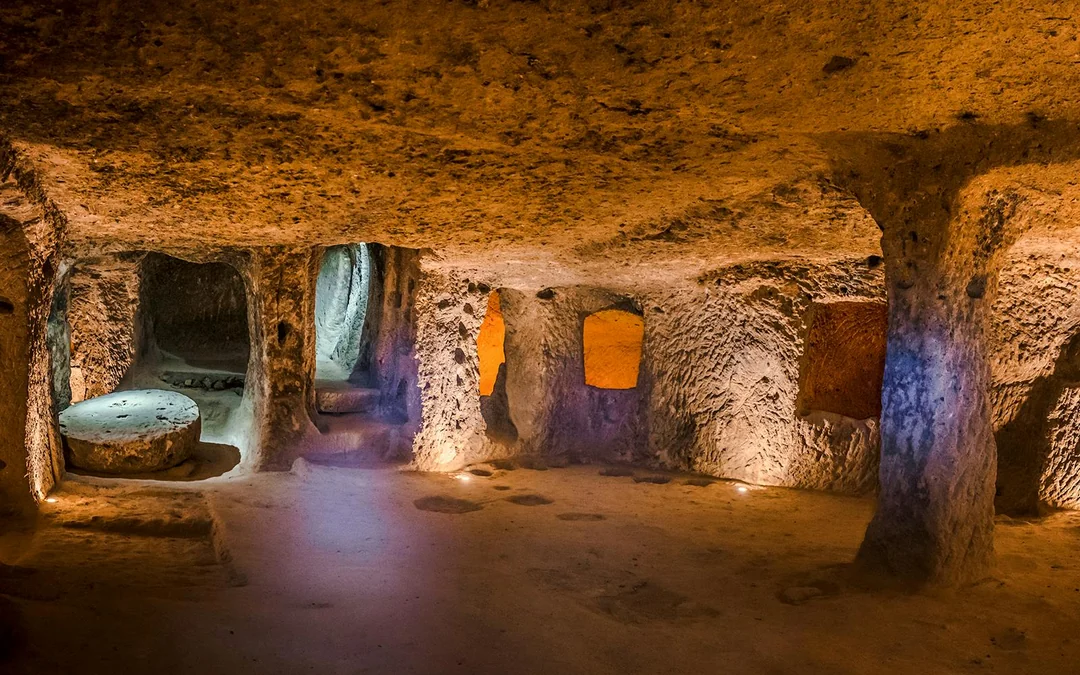 Full-Day Red Tour with Fairy Chimneys & Zelve Open-Air Museum Image 12