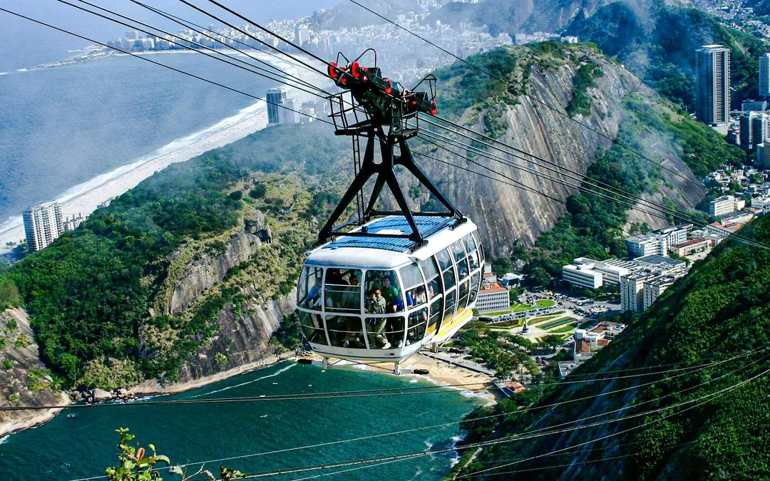 Full-Day Tour of Rio: Christ the Redeemer, Sugarloaf Mountain, Selarón Steps and More Image 12