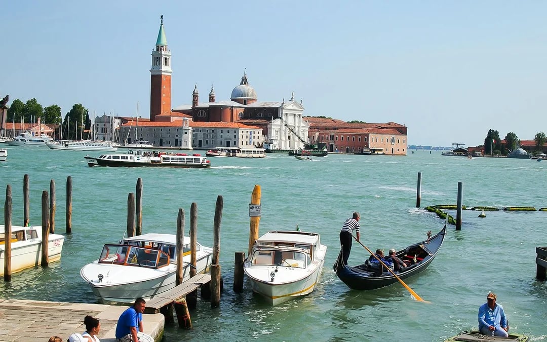 Full-Day Tour of Venice from Lake Garda Image 7